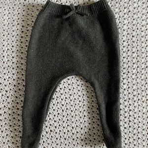 100% cotton footies in charcoal 1-3M